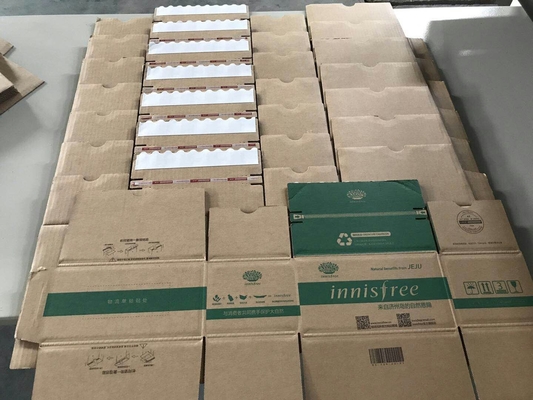 دستگاه تاشو و چسباندن جعبه کارتن 1300mm×1050mm 1600KG